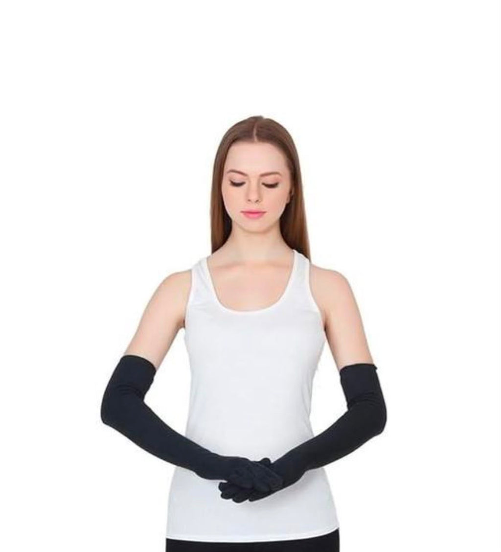 FULL COVERED HAND SOCKS