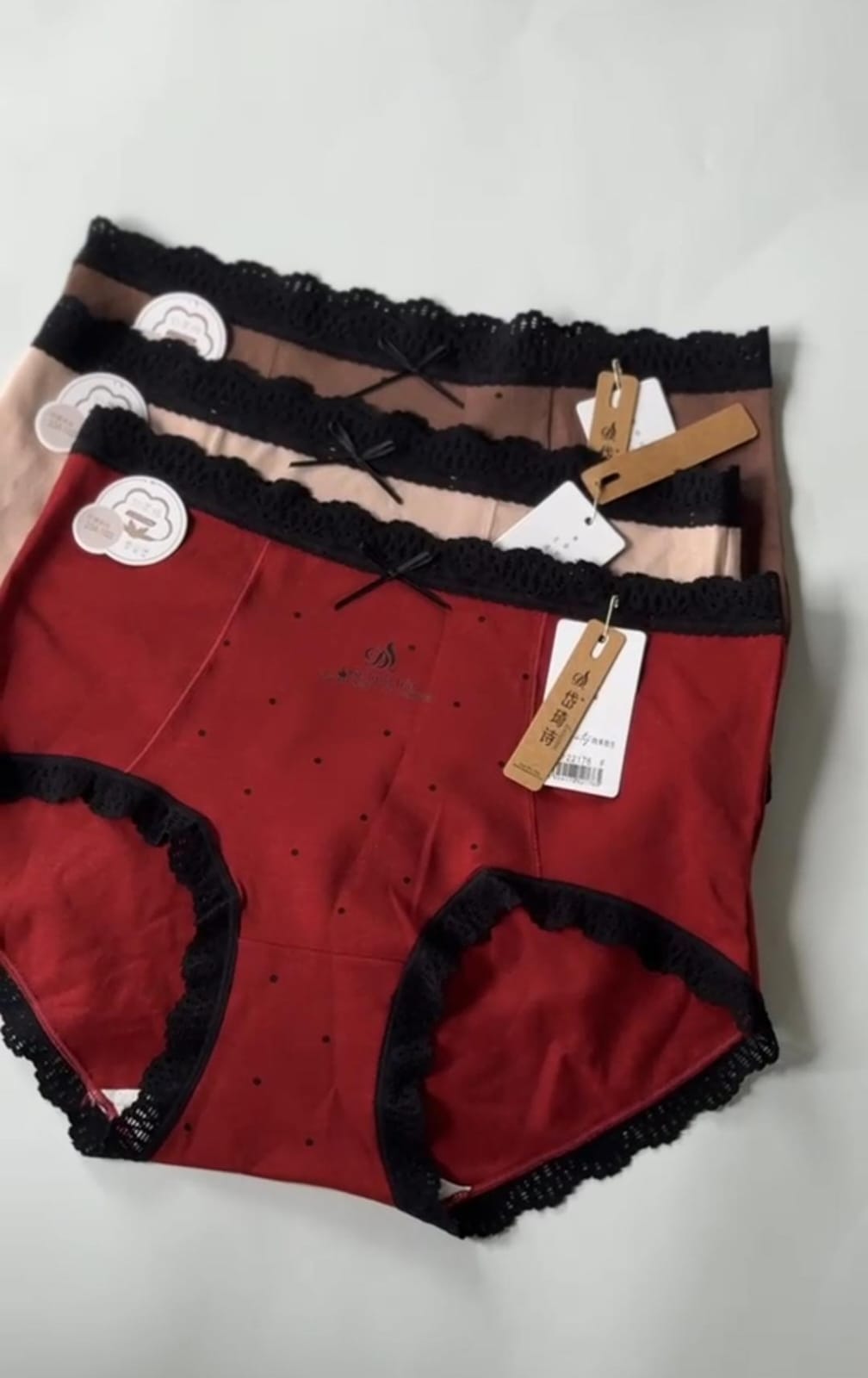 LAYCED PANTY